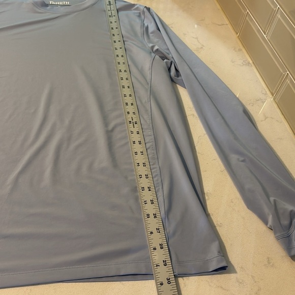 DULUTH TRADING LONG SLEEVE BASE LAYER, THUMB HOLE CUFFS, LONG TAIL med RN#106803 - Picture 7 of 11